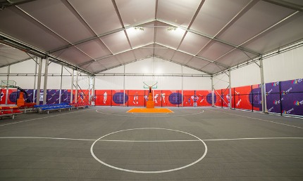 建造一个篮球馆篷房需要多少钱?（篮球场篷房的搭建成本）